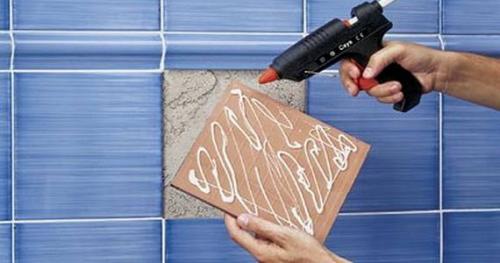 Как приклеить отвалившуюся плитку на жидкие гвозди. Чем можно приклеить?