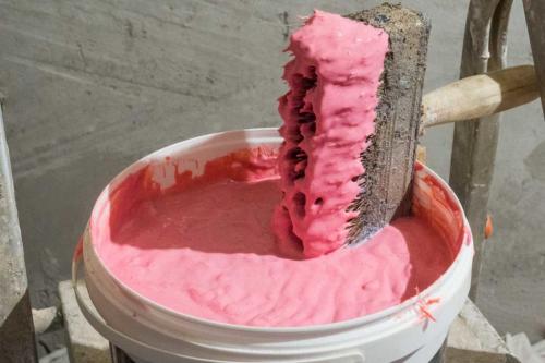 Можно ли класть плитку на плитку на стене. Анализ возможности поклейки плитки на старый кафель, противопоказания к данному методу укладки и инструкции