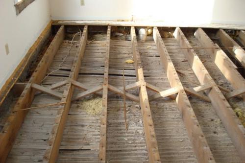 Как положить плитку на деревянный пол в ванной. Укладка плитки на деревянный пол в ванной