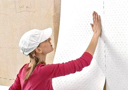 Поклейка новых обоев не снимая старые. Почему не стоит отдирать бумажные обои перед поклейкой новых