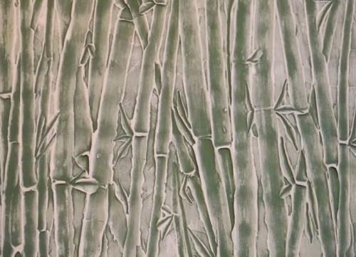 Имитация бамбука на стене с помощью ложки. Если соединить шпаклёвку + пластиковую ложку, то получится интересный декор