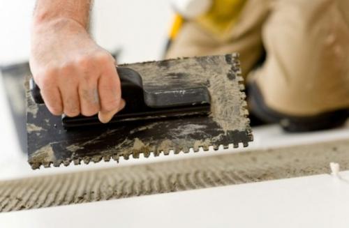 Толщина керамогранита с клеем на пол. Толщина клея при укладке керамогранита на пол: на что обратить внимание при расчете