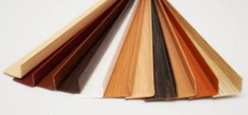 Чем закрыть углы на обоях. Типы уголков