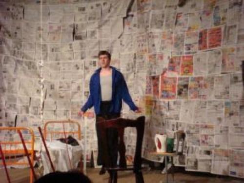 Можно ли клеить обои на бетонные стены без шпаклевки. Требования к поверхности перед поклейкой обоев 08 Можно ли клеить обои на бетонные стены без шпаклевки. Требования к поверхности перед поклейкой обоев 08