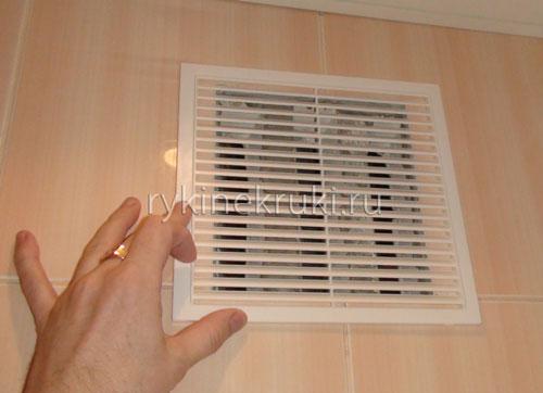 Чем приклеить вентиляционную решетку на кафель. Как установить вентиляционную решетку в ванной комнате