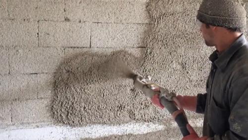 Машинное нанесение декоративной штукатурки. Машинная штукатурка стен –, что это, отличие от ручного способа и технология нанесения смеси