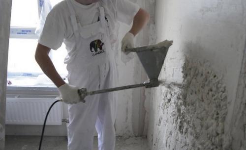 Машинное нанесение декоративной штукатурки. Машинная штукатурка стен –, что это, отличие от ручного способа и технология нанесения смеси