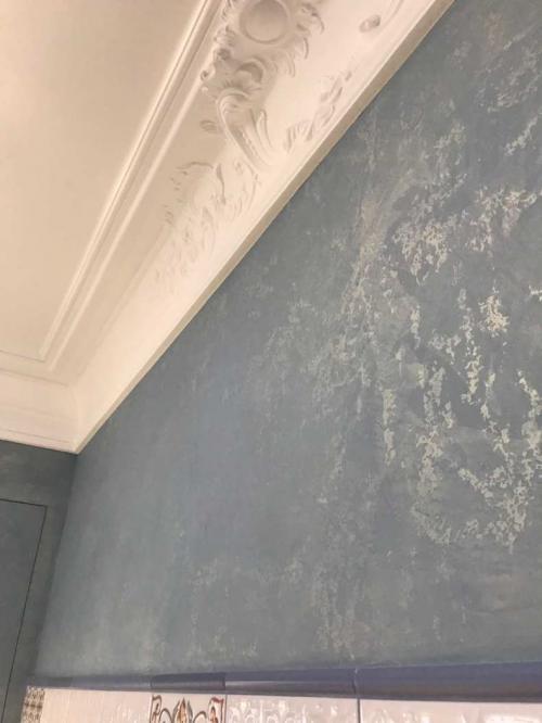 Фактурная штукатурка своими руками. Фактурная штукатурка стен своими руками —, как сделать? Все этапы нанесения декоративной штукатурки и «Короеда» валиком