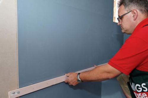 На что лучше класть керамическую плитку для стен. Выбор кафеля и клея 17