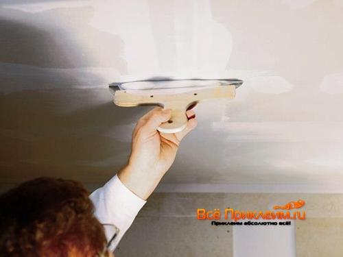 Как клеить стеклообои под покраску. Преимущества стеклообоев 04 Как клеить стеклообои под покраску. Преимущества стеклообоев 04