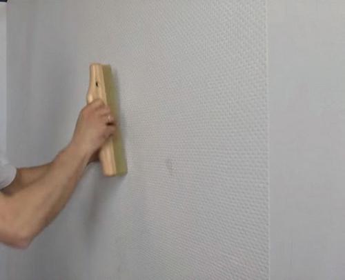 Как правильно клеить обои под покраску своими руками. Как клеить флизелиновые обои?