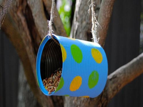 Кормушка для птиц из палочек для суши. Кормушка для птиц, сделанная своими руками из подручных материалов