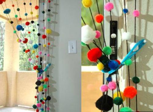 Как сделать висячие шторы своими руками. Как сделать висюльки на дверь: идеи и способы