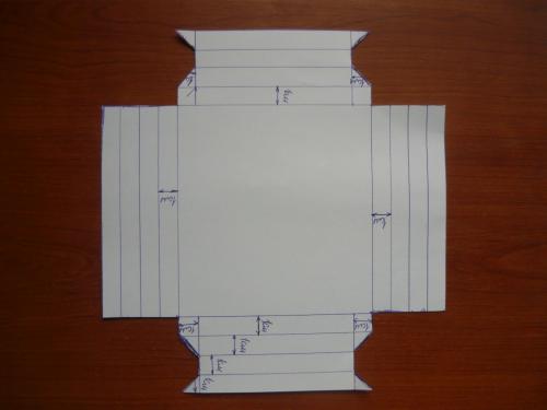 Рамки своими руками из подручных материалов. Как сделать рамку своими руками из бумаги, картона и подручных материалов? Необычные фоторамки: украшение и декорирование рамок для фото