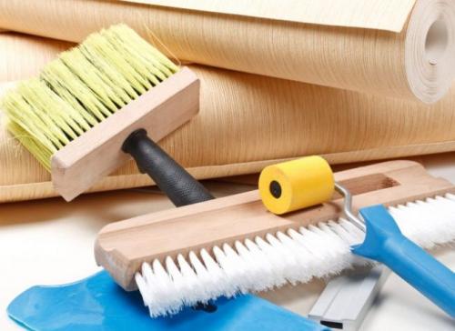 Как наносить клей на бумажные обои. Подготовительный этап