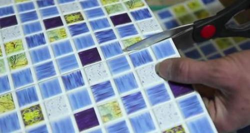 На что клеить панели ПВХ мозаика. Листовые панели (Мозаика ПВХ): инструкция по наклеиванию