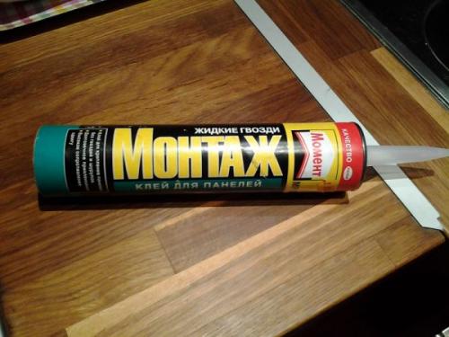 На что клеить панели ПВХ в ванной. Виды клея для ПВХ панелей в ванной