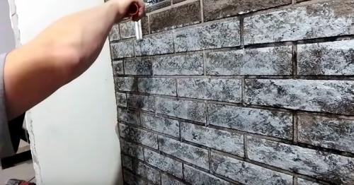 Декоративный кирпич своими руками из плиточного клея. Дешевая и красивая имитация кирпичной кладки из плиточного клея: 80 рублей за квадратный метр