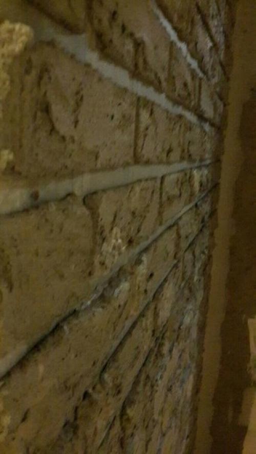 Как сделать кирпичики на стене из шпаклевки. Кирпичная стена своими руками за 1000 р