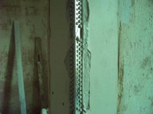 Гибкие уголки для арки. Гибкий уголок для арок: как правильно его крепить?