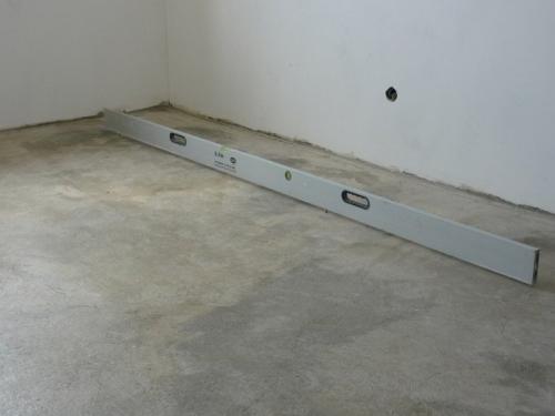 На что кладется плитка на пол. Самовыравнивающаяся смесь