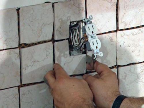 Как приклеить керамическую плитку к дереву. Сложности при укладке плитки на деревянный пол 18