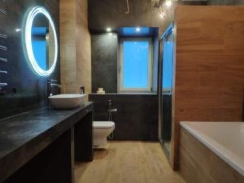 Как приклеить керамическую плитку к дереву. Сложности при укладке плитки на деревянный пол 16