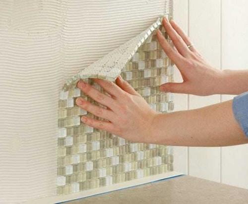 Каким клеем лучше всего клеить мозаику на дерево. Как приклеить мозаику на дерево? 07