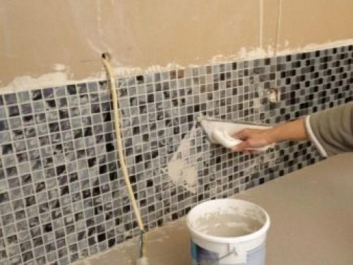 На что приклеить мозаику к дереву. Деревянная мозаика: технология и нюансы монтажа 05