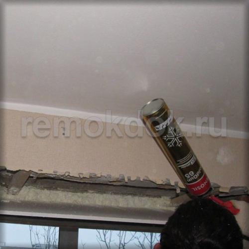 Как приклеить откосы на монтажную пену. становка верхнего пластикового откоса