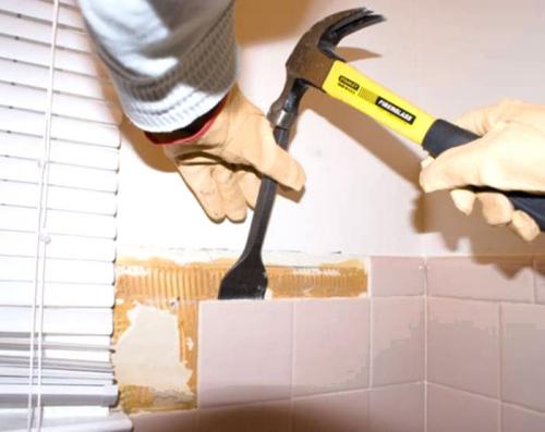 Плитка отваливается от клея. Возможные причины