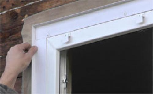 Как правильно приклеить уголок на дверной проем. Уголки для защиты углов стен: варианты подбора 07