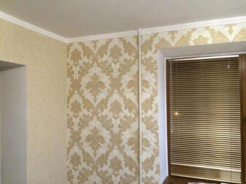 Поклейка обоев внахлест с подрезкой. Какие обои нельзя клеить в стык, а какие в нахлест