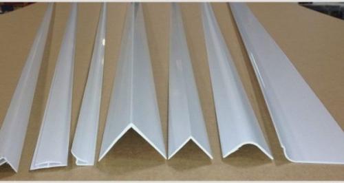 Как и чем приклеить пластиковые уголки на углы стен. Виды клея для монтажа пластиковых уголков: свойства составов, этапы работ по креплению 01