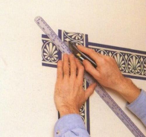 Как приклеить бумажный бордюр на виниловые обои. Все про обойные бордюры