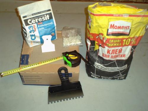 Как клеить плитку на стену в кухне. Подготовка инструментов и выбор материалов