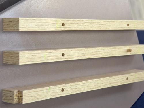 Чем прикрепить раскладку к виниловым обоям. Крючок для крепления картин система «Крепс» 18