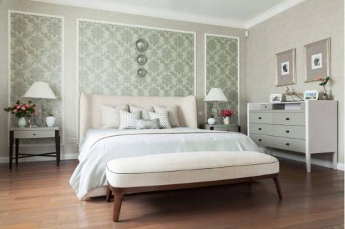 Как красиво скомбинировать обои. Комбинирование обоев в интерьере — 120 фото лучших идей сочетания обоев по цвету и стилю