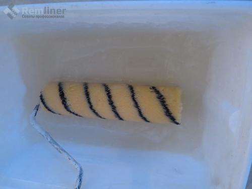 Как клеить обои в сложных местах. Технологии поклейки