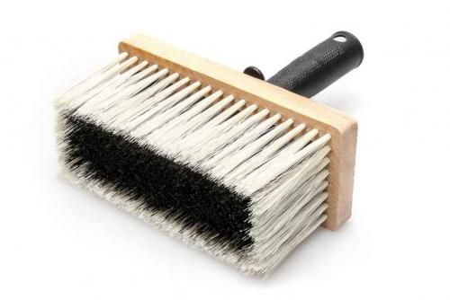 Как правильно наносить клей на обои. Куда наносить обойный клей: на стену или на полотно обоев