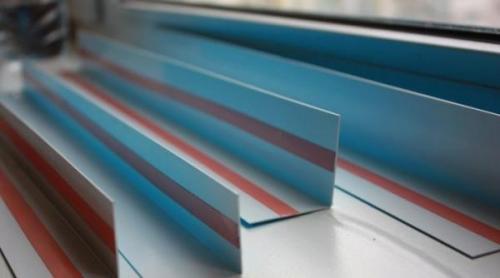 Металлические уголки для откосов. Как правильно крепить металлический уголок на откосах, чтобы он не отвалился