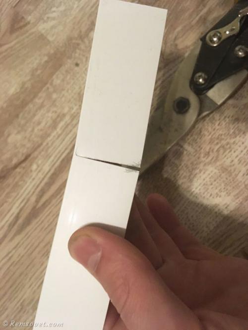 Пластиковые уголки на наружные откосы. Установка пластиковых уголков на откосы своими руками