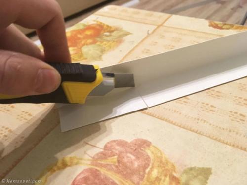 Пластиковые уголки на наружные откосы. Установка пластиковых уголков на откосы своими руками