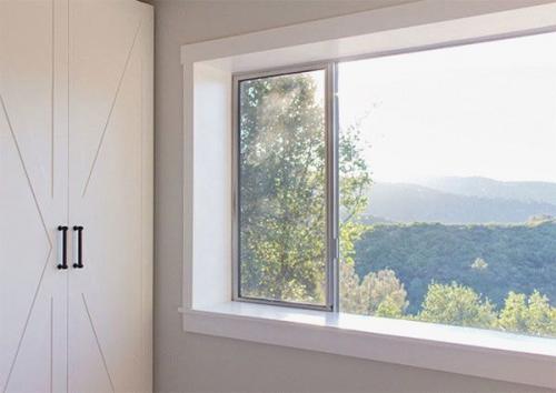 Пластиковые уголки на наружные откосы. Установка пластиковых уголков на откосы своими руками