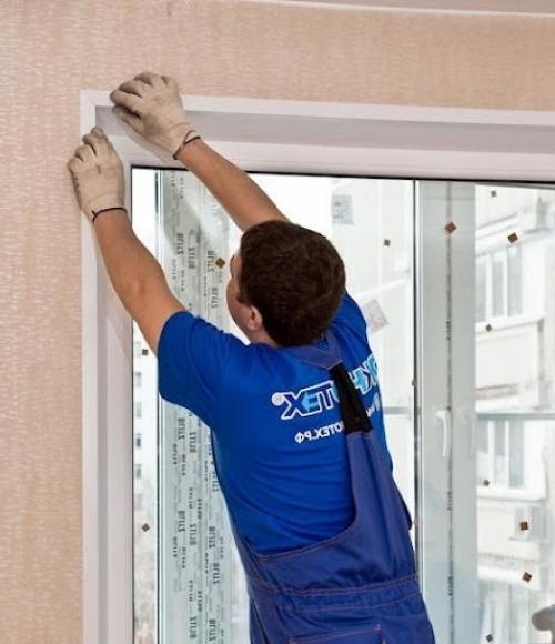 На что клеить пластиковые уголки. Выбор клея