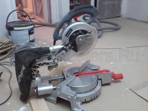 Как приклеить пластиковый уголок на внутренний угол. Приклеивание уголка из пластика