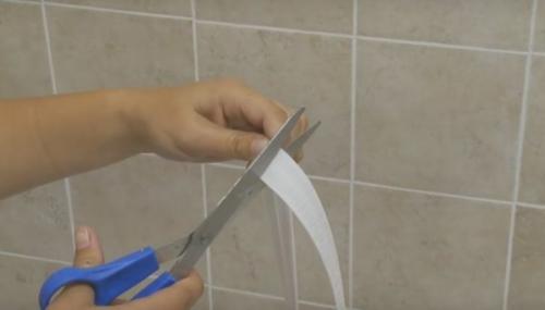 Герметик для плинтуса в ванной. Лента