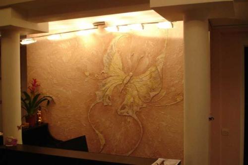 Красивая декоративная штукатурка своими руками. Декоративная штукатурка своими руками — красивые варианты декора и особенности применения современных штукатурок (110 фото и видео)