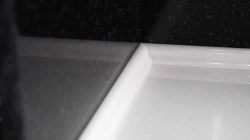 Как приклеить молдинг на ванну. Разновидности сантехнических уголков для ванной