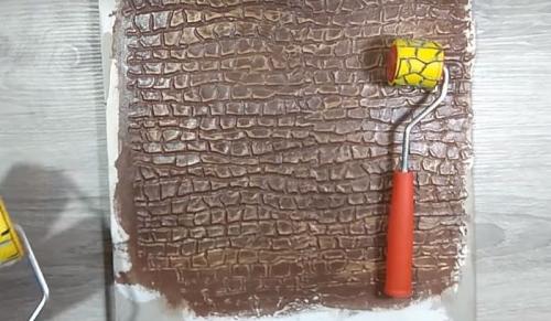 Как сделать декоративный валик для покраски стен своими руками. Способы создания популярных узоров 17